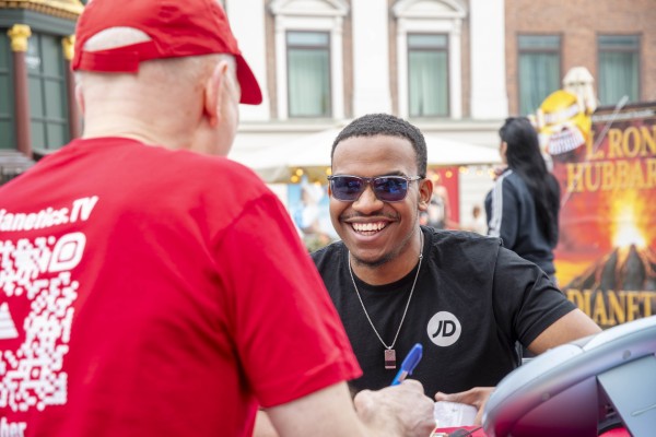 Copenhagen Celebrates 75 Years of Dianetics with High-Energy Swing Performance by The Jive Aces 3 174725711268250718eb5c6174725711268250718eb5c8 Copenhagen Celebrates 75 Years of Dianetics with High-Energy Swing Performance by The Jive Aces