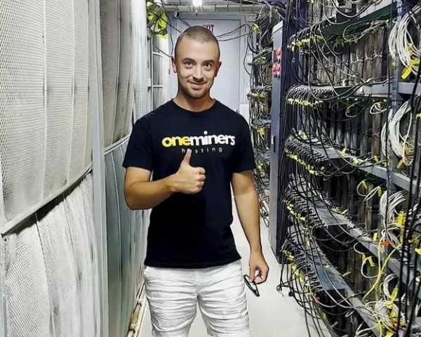 A person standing in a room with wires

AI-generated content may be incorrect.