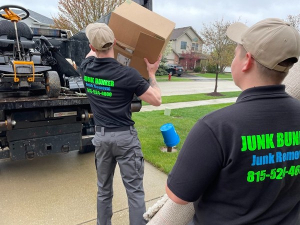 Can I get a free quote for junk removal in Frankfort