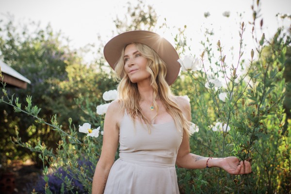 EIRYS Beauty Prepares to Launch Debut Fragrance Illumina While Introducing Its Vision for the EIRYS Living Beauty Portal