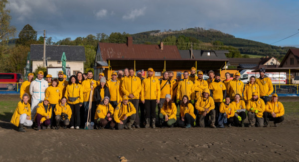 Scientology Volunteer Ministers in the Czech Republic gave hope and results amidst the floods in the Jeseníky Region.