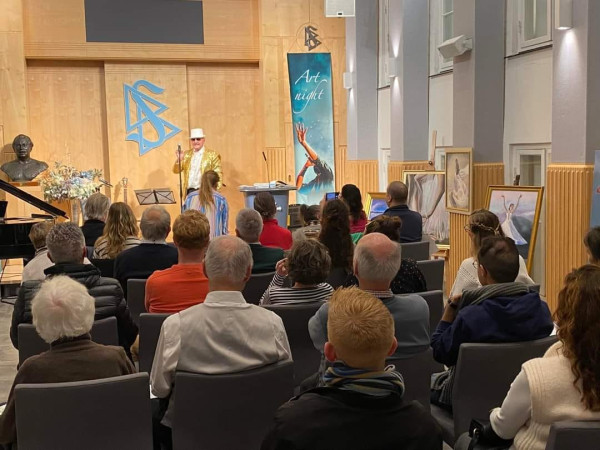 174120907867c8bdf652960174120907867c8bdf652964 Record number of curious visitors to Church of Scientology in Denmark